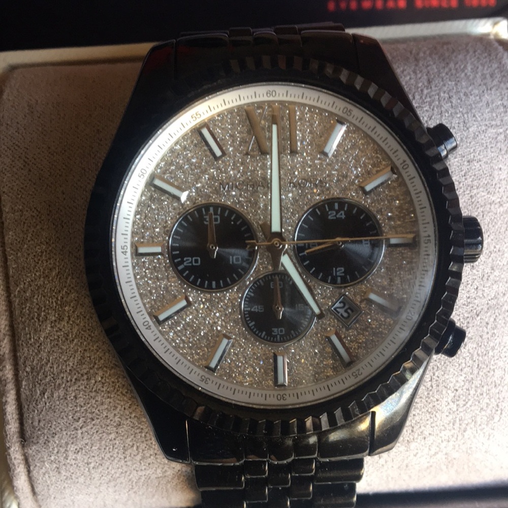 Michael Kors Watch (Mens) - Picture 2 of 2